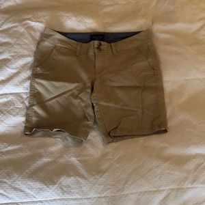 American Eagle Bermuda shorts
